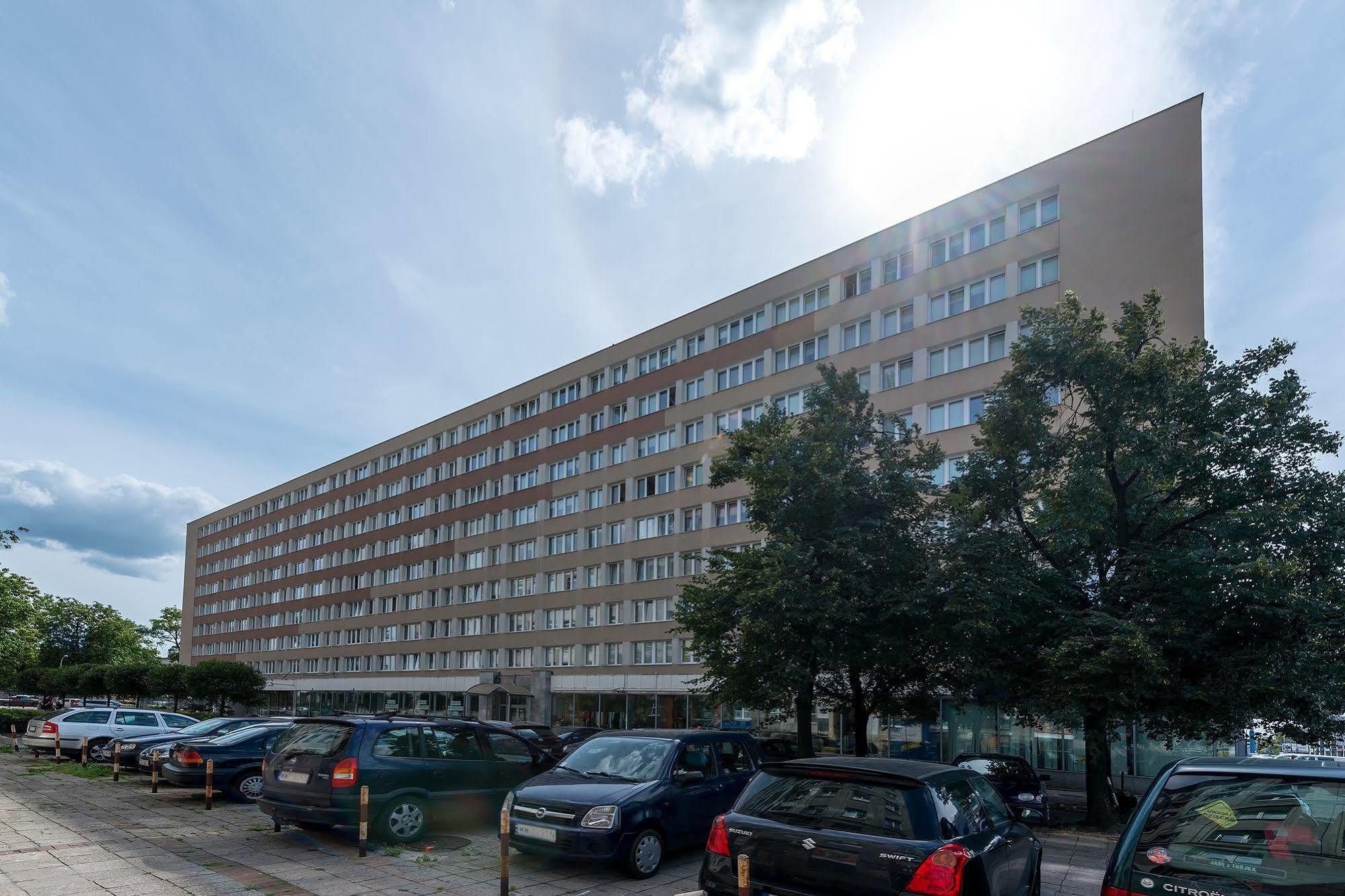 P&O Apartments Metro Centrum Warsaw Exterior photo